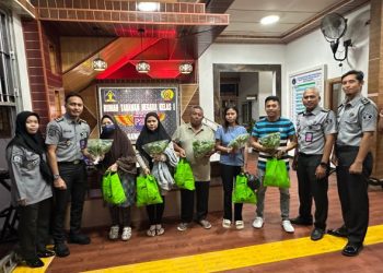 Rutan Samarinda Bagikan Bantuan ke Keluarga Warga Binaan dan Kurang Mampu