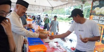 Bupati Kutai Kartanegara Resmikan Lorong Pasar Ramadhan