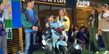 Tasya Kamila Takjub dengan Motor Yamaha GEAR ULTIMA, Resmi Diluncurkan di Bandung