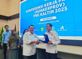 Ketua Umum PWI Pusat Buka Konfrensi Kerja PWI Kaltim