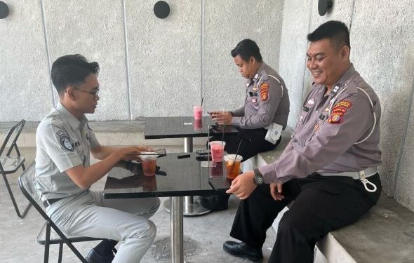  PT Jasa Raharja Cabang Samarinda dan Satlantas Polresta Samarinda Diskusi FKLL