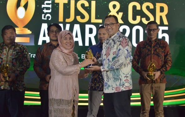 Program Pembangunan Manusia Berkualitas dari Patra Drilling Contractor Raih Dua Penghargaan di Ajang TJSL & CSR Award 2025