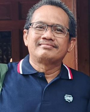 Mengapa Memilih Hendry Ch Bangun ?