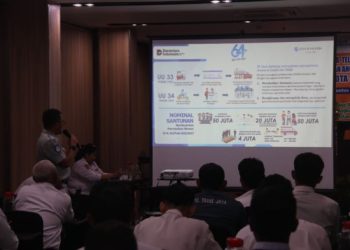 Pengemudi Angkutan Umum Hadiri Kampanye Keselamatan Lalu Lintas
