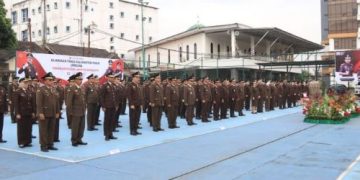 Upacara Hari Lahir Kejaksaan ke-80 di Kejati Kaltim Usung Semangat Transformasi Menuju Indonesia Maju