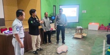 Jasa Raharja Gelar Pelatihan Pertolongan Pertama Gawat Darurat (PPGD) di Kantor Desa Batuah