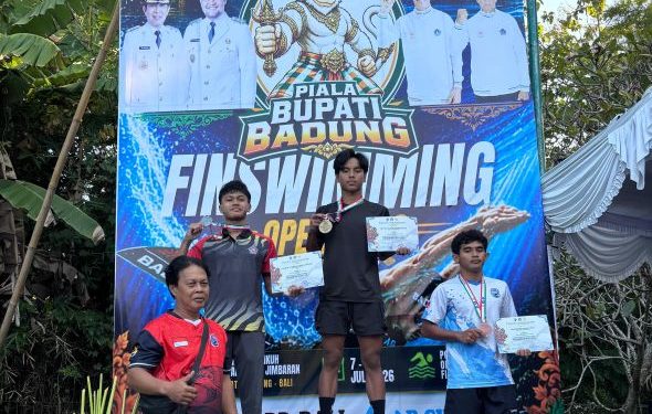 POSSI Kaltim Sabet 81 Medali di Kejurnas Finswimming Bupati Badung
